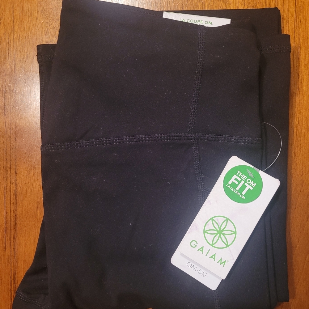 Ladies Gaiam Black Yoga Pants, Size Small